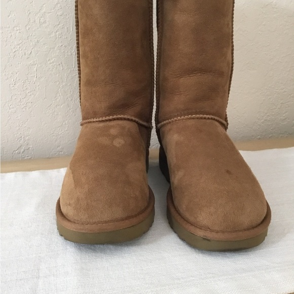 Women UGG Classic Tall II Boot 1016224 Color Chestnut Suede Upper size 7 - Picture 5 of 10